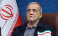 بزشكيان: ملتزمون بإيلاء أقصى درجات الاهتمام لتوجيهات خامنئي وصون حقوق الشعب الإيراني