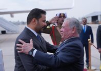 رئيس وزراء العراق بحث مع ملك الأردن بالعلاقات الثنائية: حريصون على تعزيز التعاون