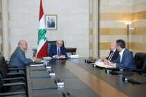 سلام ترأس اجتماعاً خصص لمتابعة جهود العودة والتعافي في عدد من القرى الجنوبية