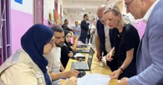 غضب في مخيمات لبنان بعد توزيع مساعدات الأونروا واستثناء عدد من المخيمات