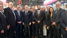 عيسى الخوري افتتح الجناح اللبناني في معرض سيال الدولي في باريس: الصناعيون اللبنانيون مقاومون