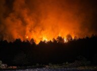 إخلاء مناطق محيطة بمدينة توليدو في جنوب غرب مدريد بعد تقدّم حريق كبير