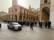بدء تجمّع العسكريين المتقاعدين في محيط ساحة النجمة قُبيل جلسة مناقشة الموازنة العامة