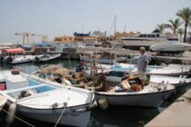 صيادو لبنان: مجمعون على رفض قانون الصيد المائي وتربية الأحياء المائية