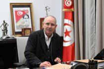 الشرطة التونسية اعتقلت المعارض أحمد نجيب الشابي