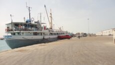 مدير ميناء المخا اليمني أعلن توقف العمليات في الميناء جراء هجمات لحركة