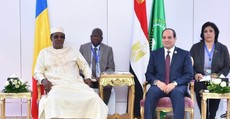 السيسي يلتقي ديبي ويؤكدان على أهمية مكافحة الإرهاب 